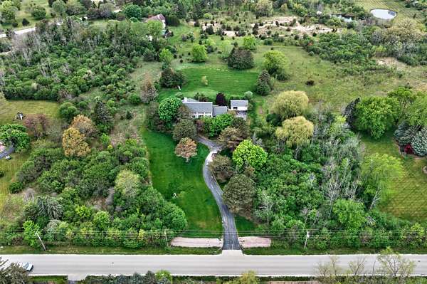 4.62 Acres of Residential Land for Sale in River Hills, Wisconsin