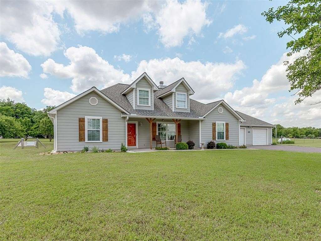 2.5 Acres of Land with Home for Sale in Tuttle, Oklahoma