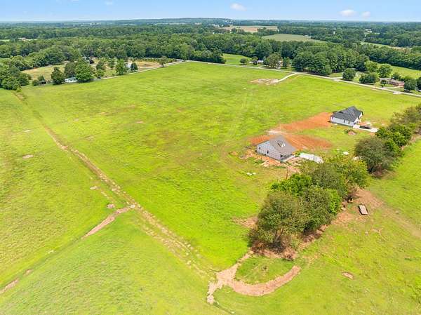 2.6 Acres of Residential Land for Sale in Decherd, Tennessee