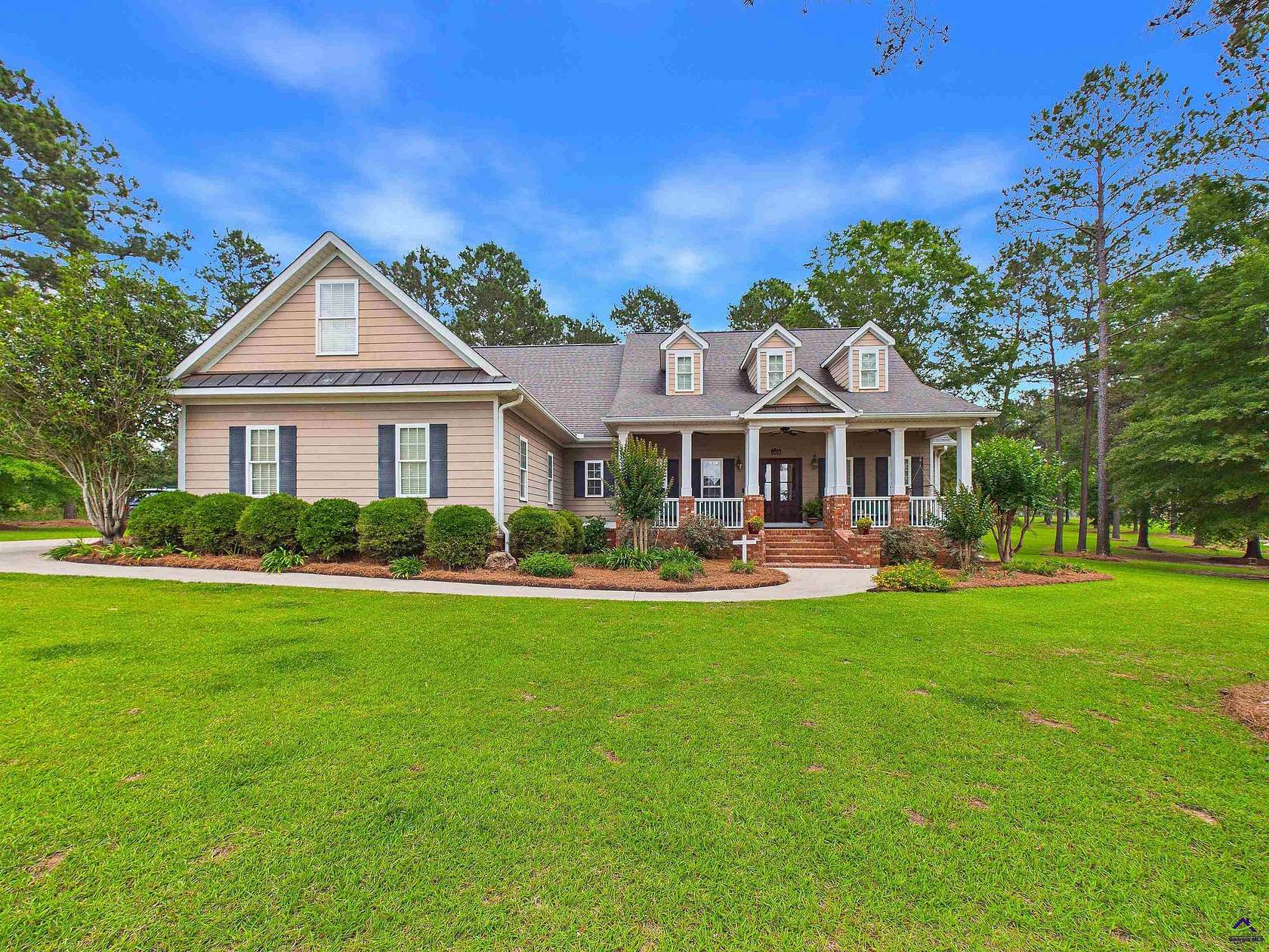 1.7 Acres of Land with Home for Sale in Perry, Georgia