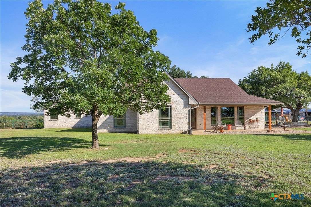 4.77 Acres of Land with Home for Sale in Killeen, Texas