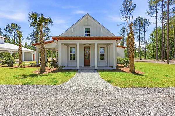102 Acres of Recreational Land with Home for Sale in Lake City, South Carolina