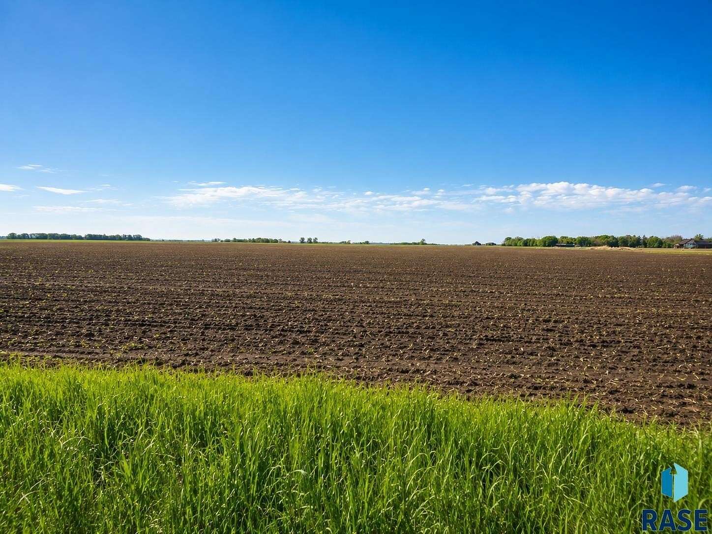6 Acres of Residential Land for Sale in Harrisburg, South Dakota