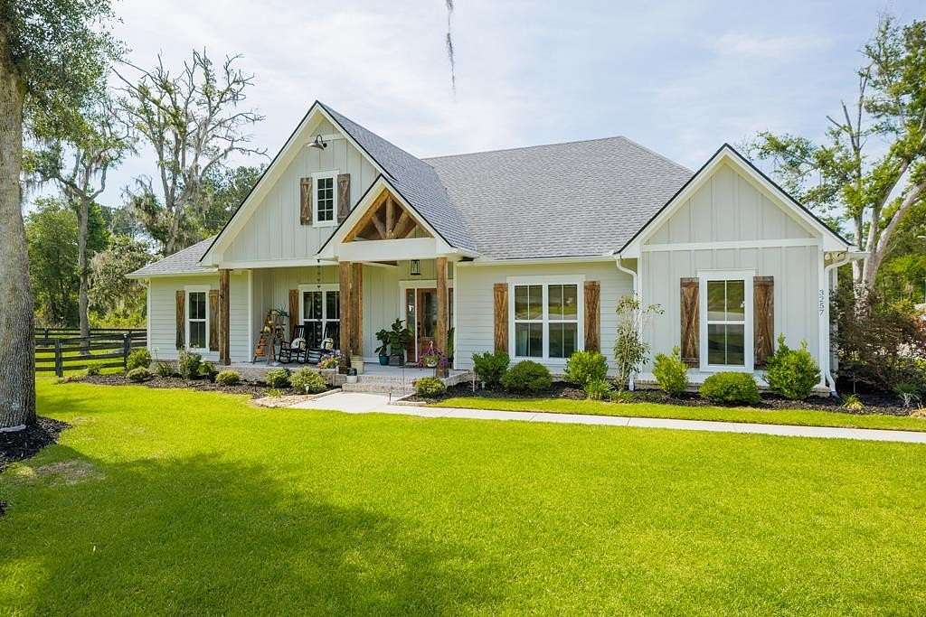 1.8 Acres of Land with Home for Sale in Valdosta, Georgia