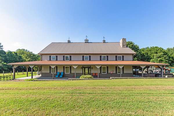 19 Acres of Recreational Land with Home for Sale in Goodlettsville, Tennessee