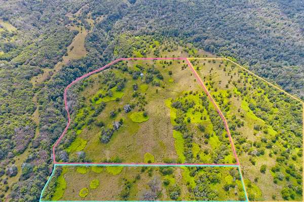 40.6 Acres of Land for Sale in ʻŌʻōkala, Hawaii