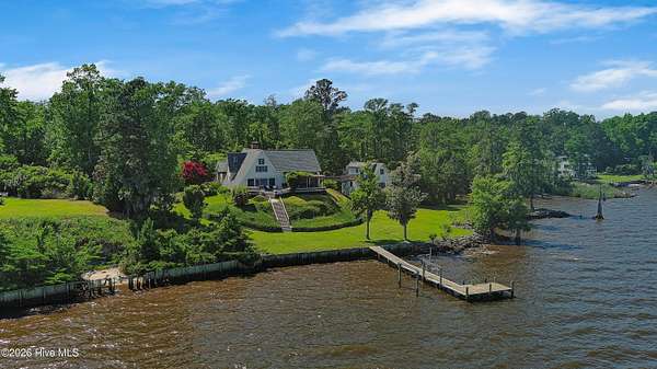 3.58 Acres of Land with Home for Sale in New Bern, North Carolina
