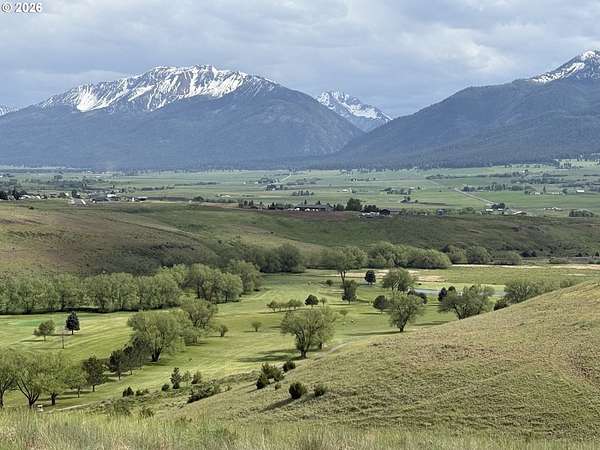 4.89 Acres of Residential Land for Sale in Enterprise, Oregon