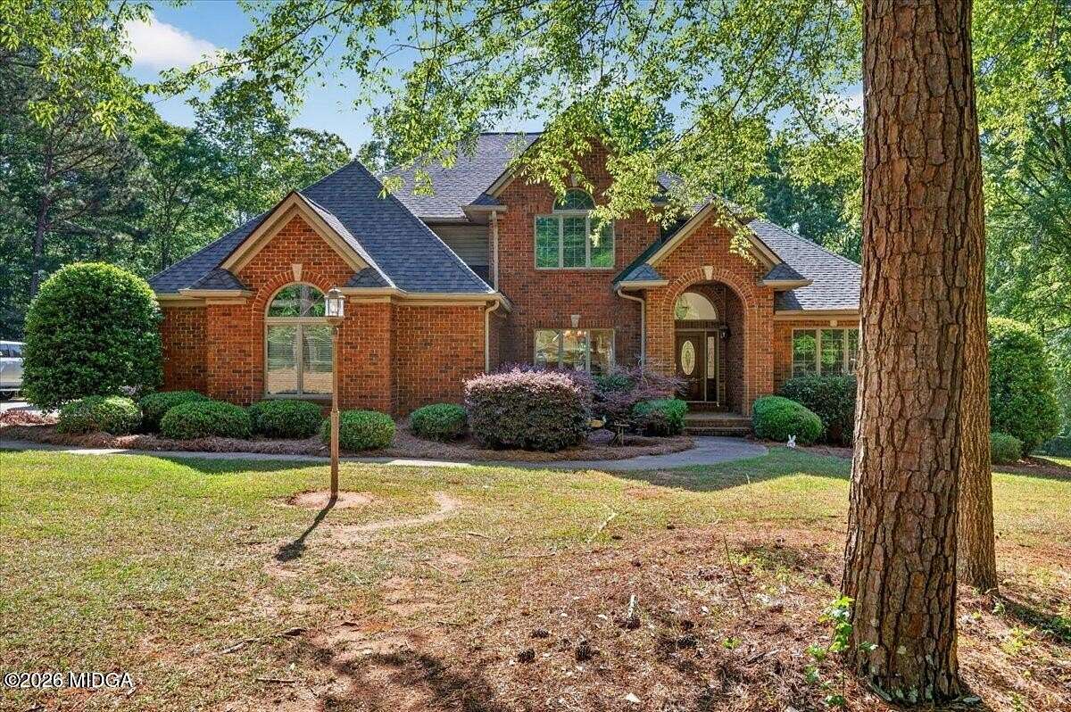 4.15 Acres of Land with Home for Sale in Macon, Georgia
