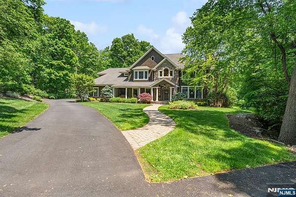 3 Acres of Land with Home for Sale in Kinnelon, New Jersey