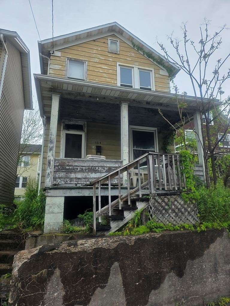 0.07 Acres of Land with Home for Sale in Johnstown, Pennsylvania