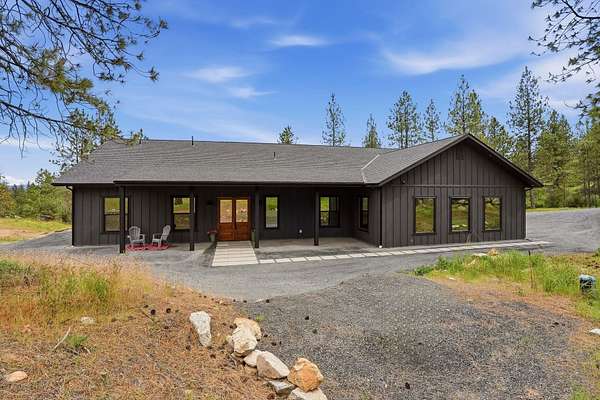 11.2 Acres of Land with Home for Sale in Spokane, Washington