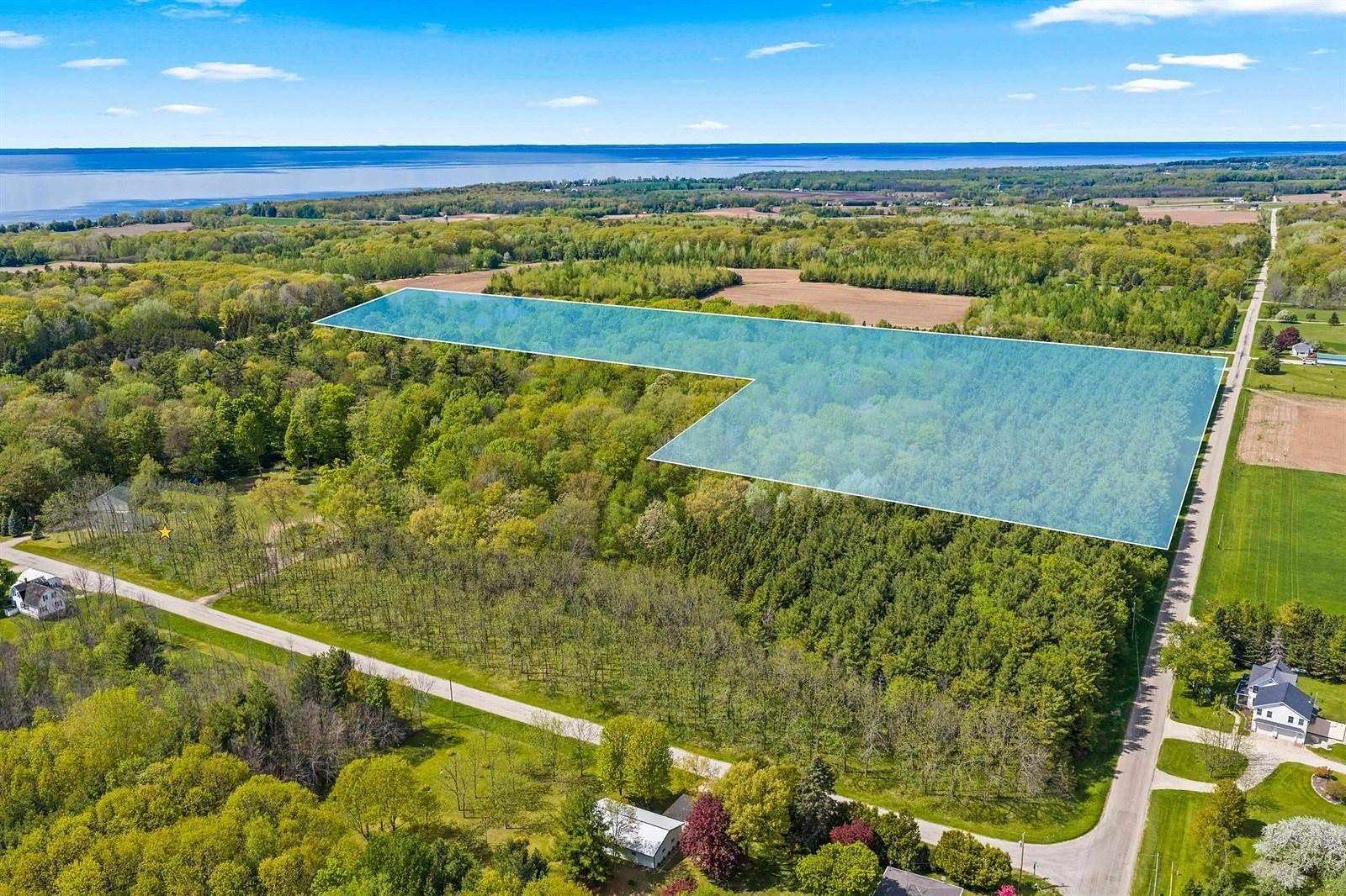 14 Acres of Land for Sale in Luxemburg, Wisconsin