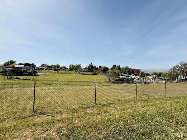 1.5 Acres of Residential Land for Sale in Lewiston, Idaho