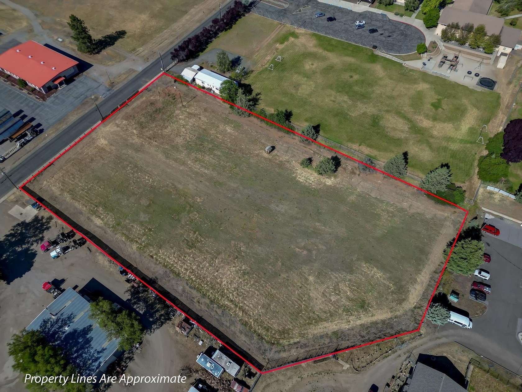 2.6 Acres of Commercial Land for Sale in Yreka, California