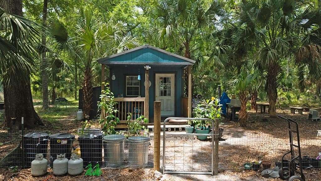 5.29 Acres of Residential Land for Sale in Old Town, Florida