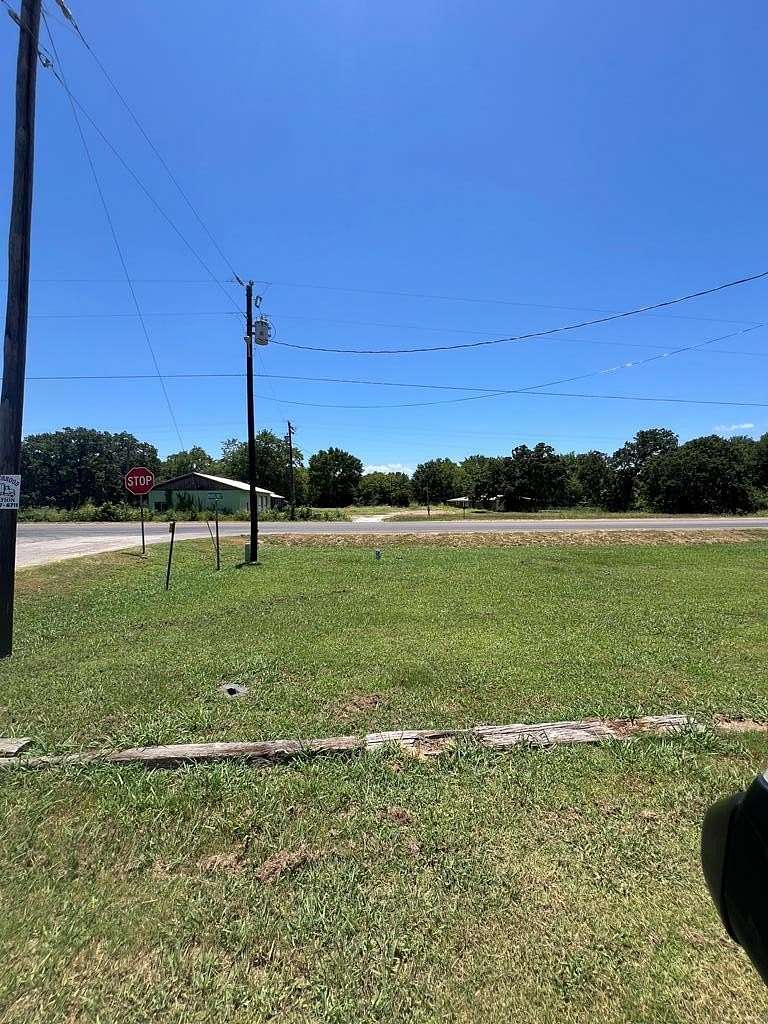 16.6 Acres of Mixed-Use Land for Sale in Mabank, Texas