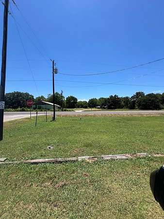 16.6 Acres of Mixed-Use Land for Sale in Mabank, Texas