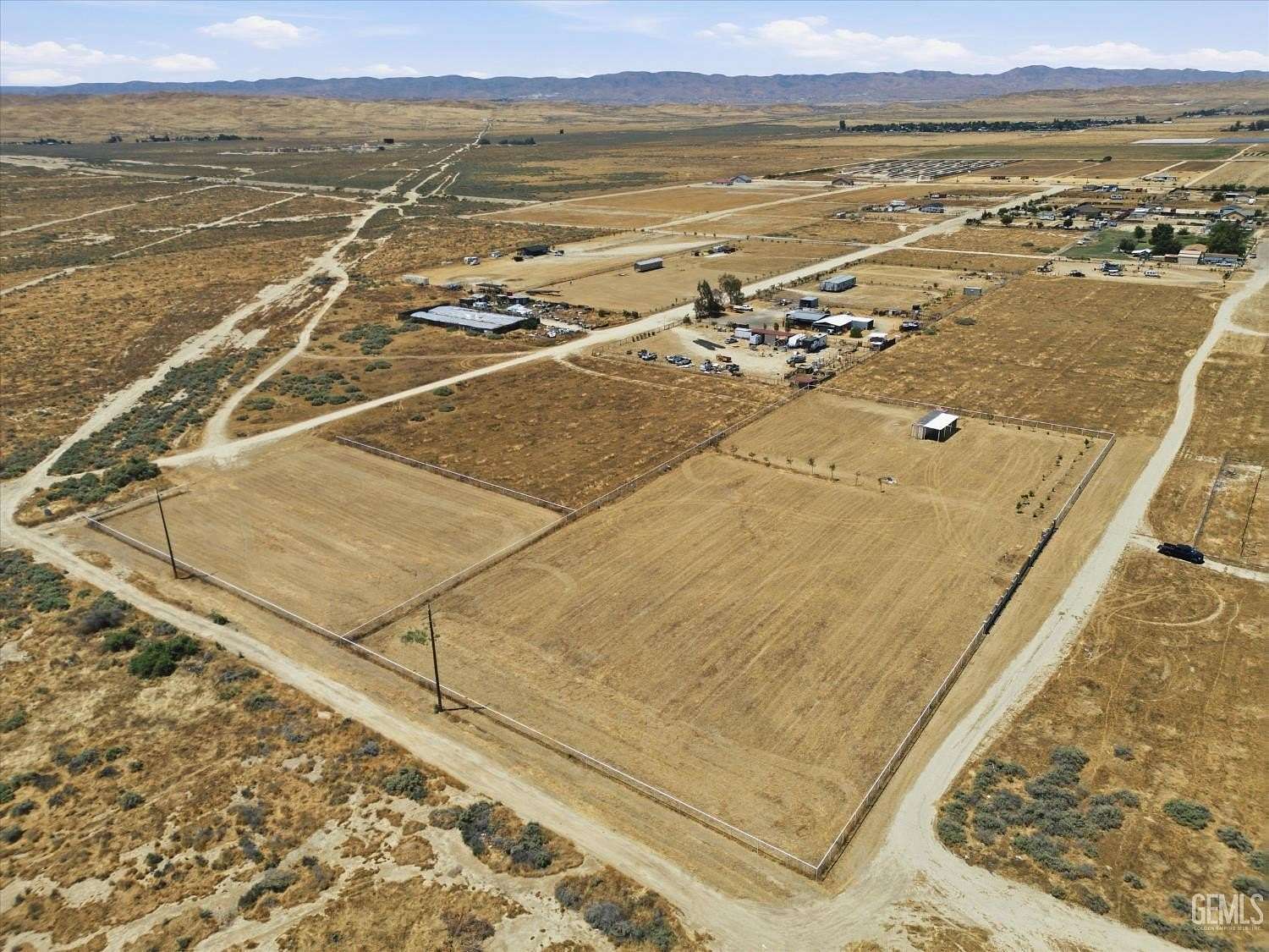 1 Acre of Residential Land for Sale in Taft, California