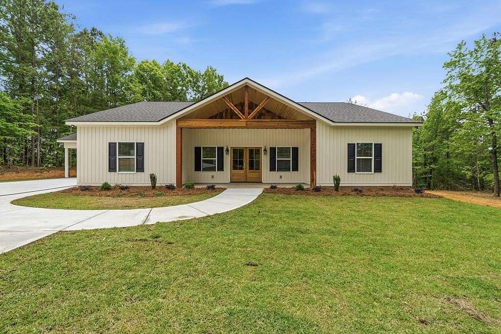 2.44 Acres of Land with Home for Sale in Milledgeville, Georgia