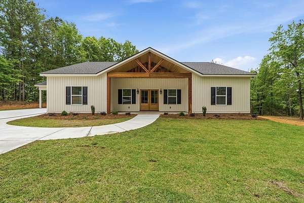 2.44 Acres of Land with Home for Sale in Milledgeville, Georgia