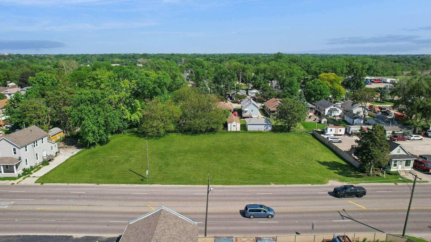 0.68 Acres of Commercial Land for Sale in Aurora, Illinois