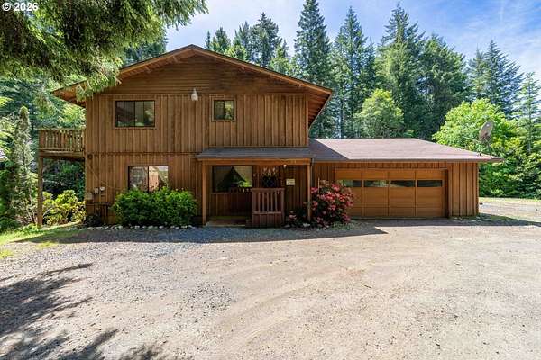10.6 Acres of Land with Home for Sale in Myrtle Point, Oregon