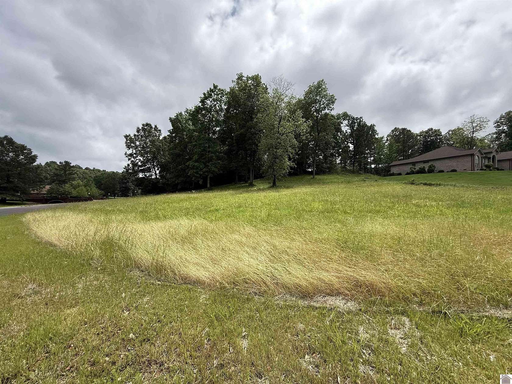 0.9 Acres of Residential Land for Sale in Benton, Kentucky