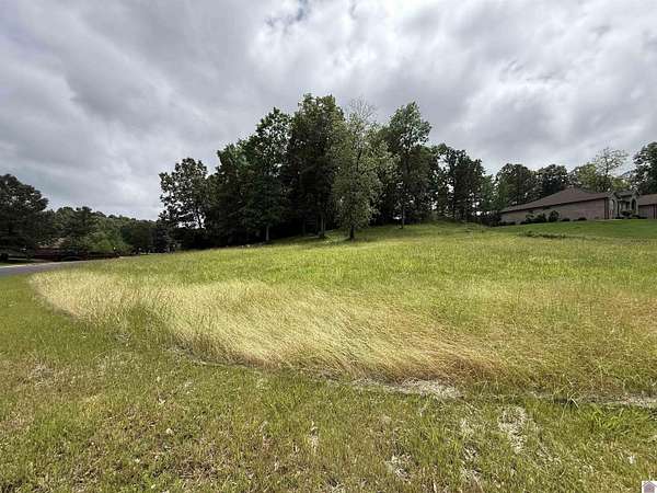 0.9 Acres of Residential Land for Sale in Benton, Kentucky