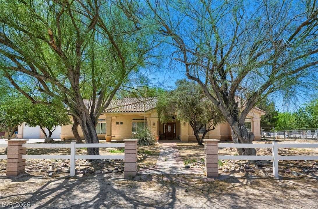 5 Acres of Land with Home for Sale in Las Vegas, Nevada