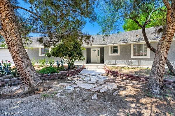 2.19 Acres of Land with Home for Sale in Las Vegas, Nevada