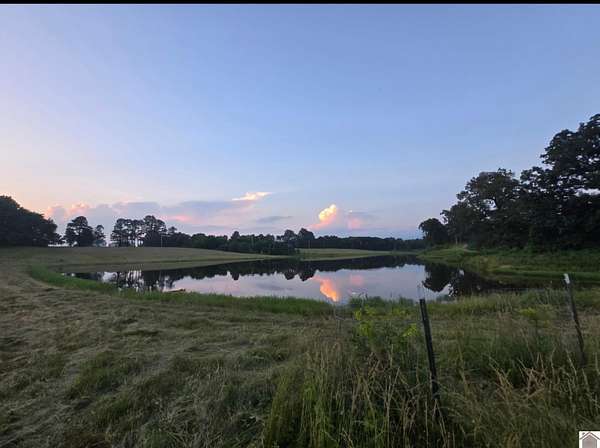 16 Acres of Land for Sale in Mayfield, Kentucky