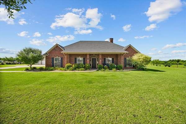 2.18 Acres of Land with Home for Sale in Caddo Mills, Texas