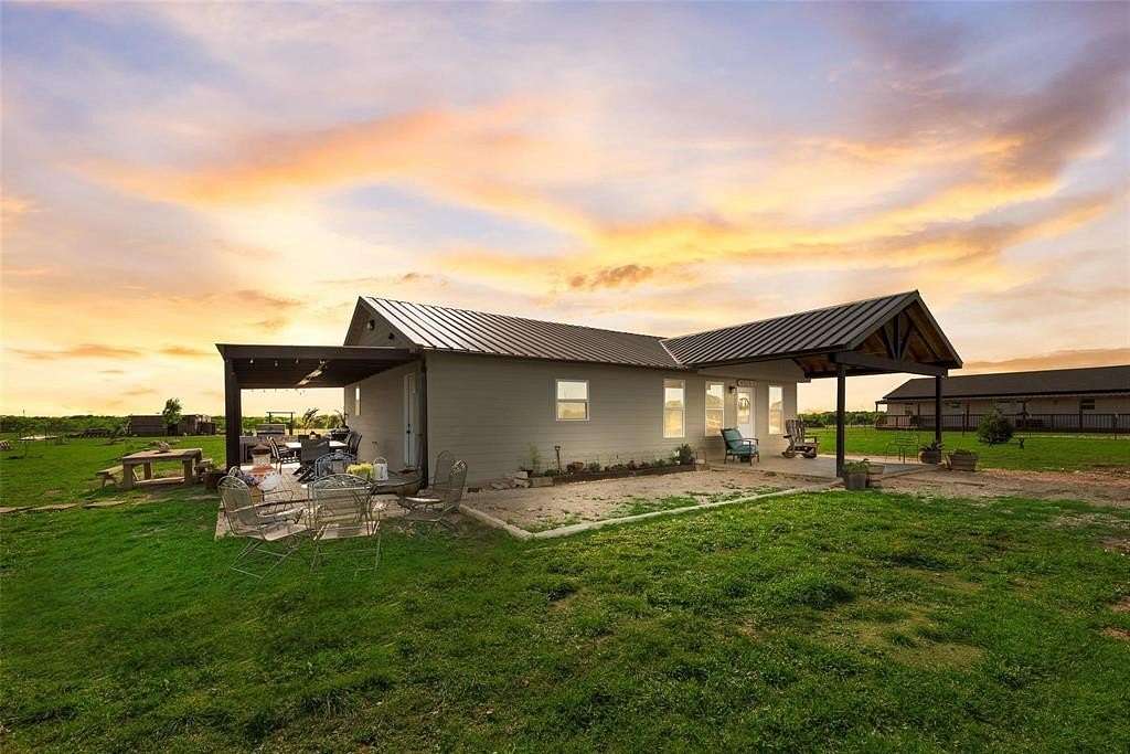 5 Acres of Land with Home for Sale in Itasca, Texas