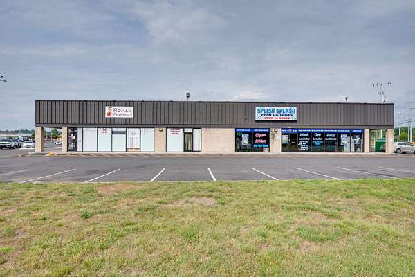 2.4 Acres of Improved Commercial Land for Sale in Goodlettsville, Tennessee