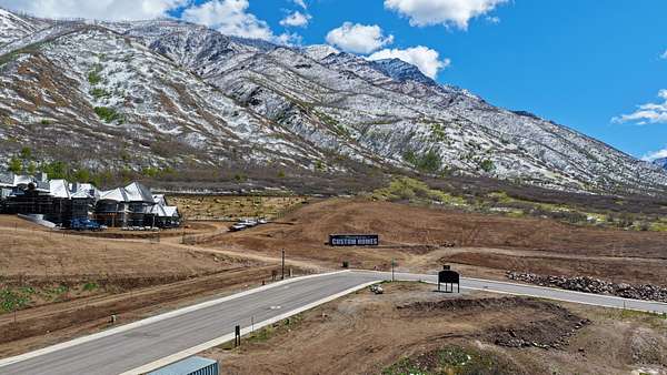 2 Acres of Residential Land for Sale in Santaquin, Utah