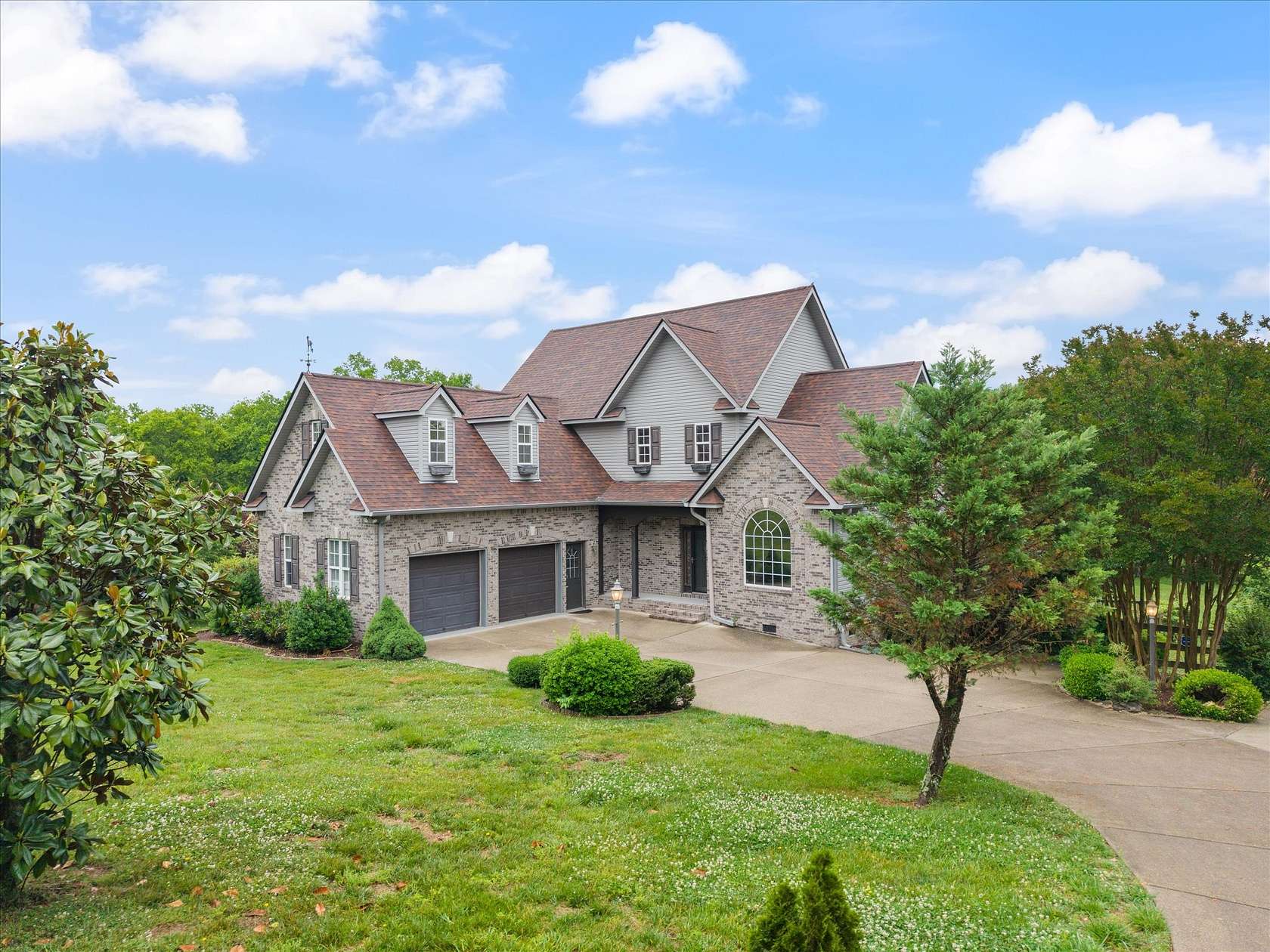 2.8 Acres of Land with Home for Sale in Spring Hill, Tennessee