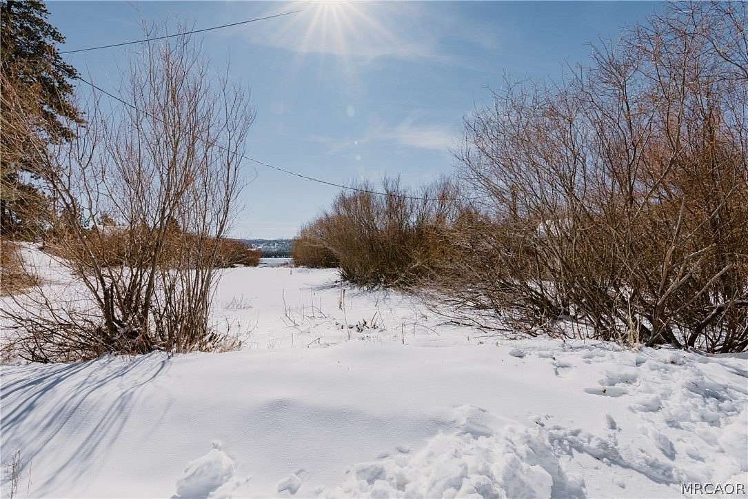 0.47 Acres of Land for Sale in Fawnskin, California