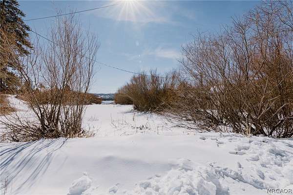 0.47 Acres of Land for Sale in Fawnskin, California