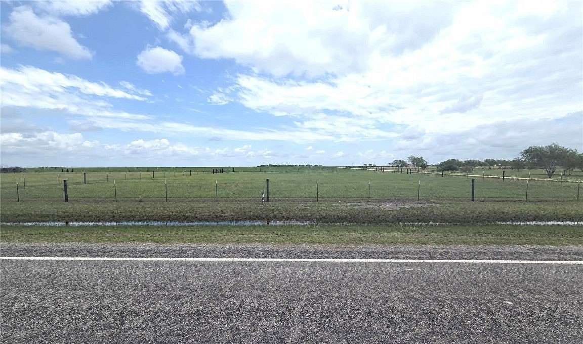 1.33 Acres of Residential Land for Sale in Bishop, Texas