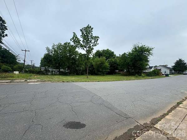 0.35 Acres of Commercial Land for Sale in Charlotte, North Carolina