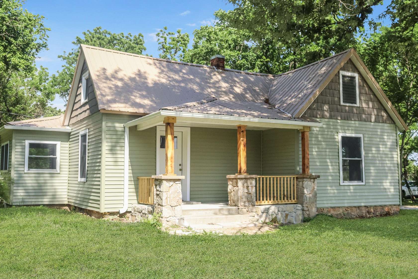 5 Acres of Land with Home for Sale in Bois D'Arc, Missouri