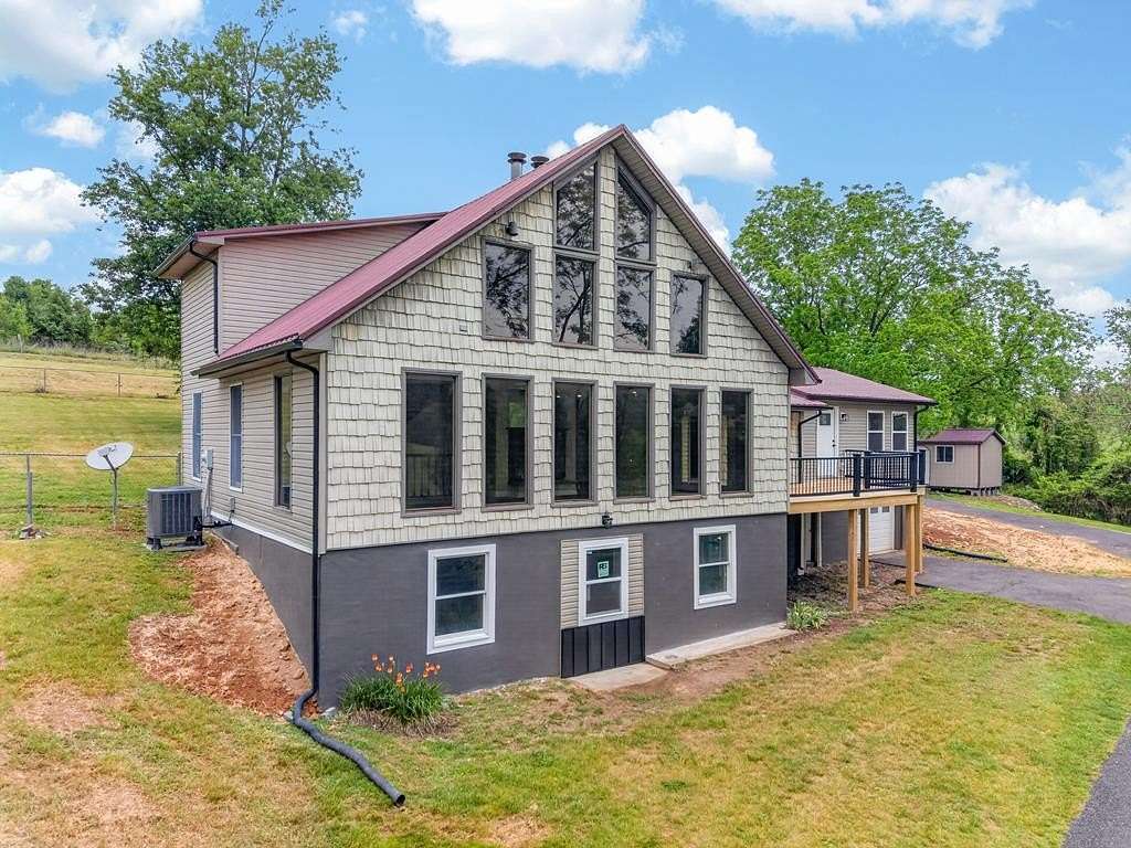 4 Acres of Land with Home for Sale in Max Meadows, Virginia