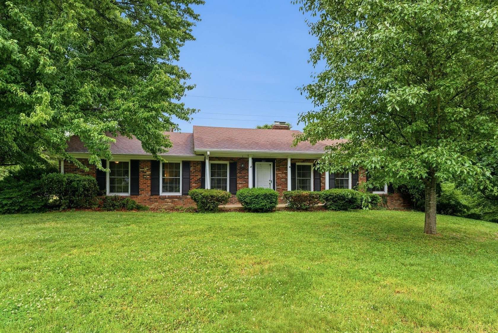 1.61 Acres of Land with Home for Sale in Berea, Kentucky