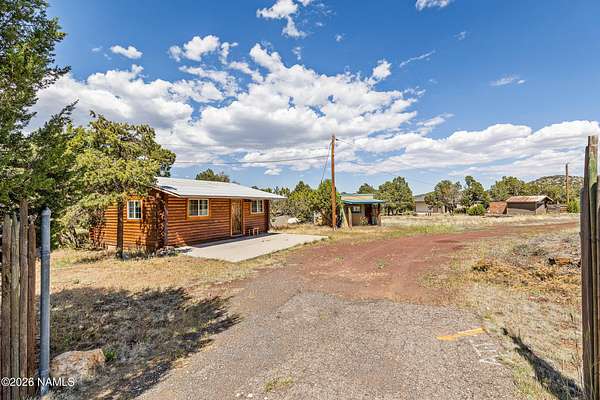 1.59 Acres of Improved Mixed-Use Land for Sale in Flagstaff, Arizona
