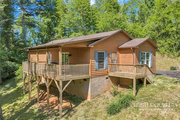 1.55 Acres of Land with Home for Sale in Newland, North Carolina