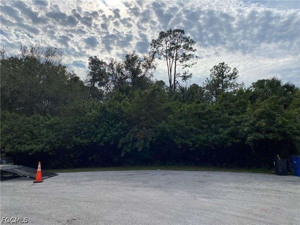 0.28 Acres of Residential Land for Sale in Lehigh Acres, Florida