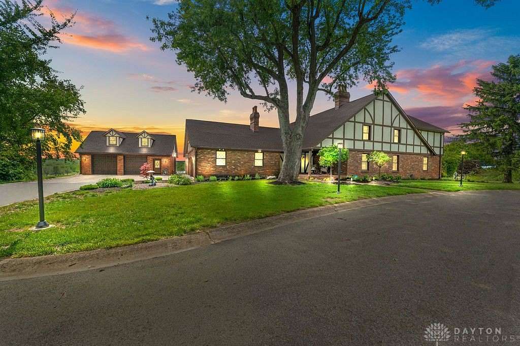 32 Acres of Recreational Land with Home for Sale in Vandalia, Ohio