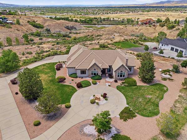 2.1 Acres of Land with Home for Sale in Palisade, Colorado