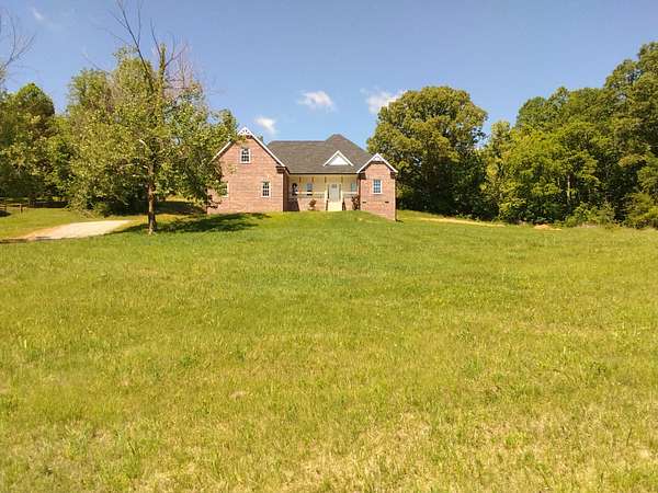 2.19 Acres of Land with Home for Sale in Pleasant View, Tennessee